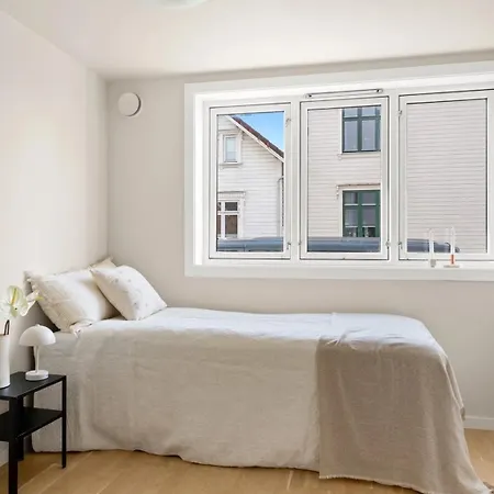 Daire Modern 3-bedroom In The Heart Of *